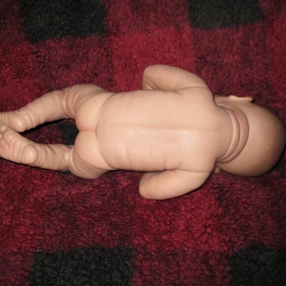Baby GIRL doll Anatomically correct - Picture 8 of 12